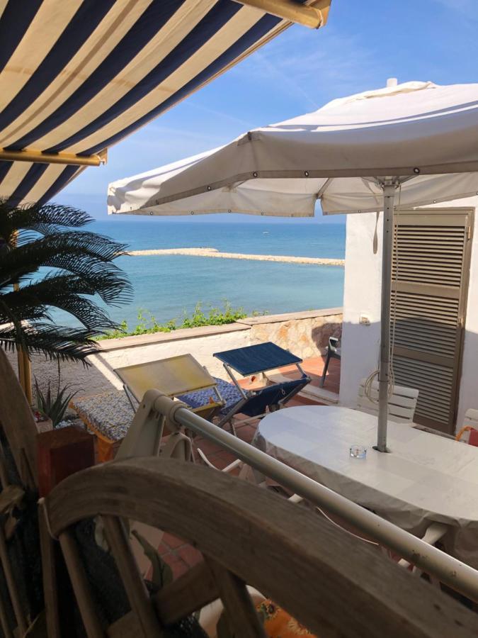 Апартаменты Anzio A Picco Sul Mare! Экстерьер фото